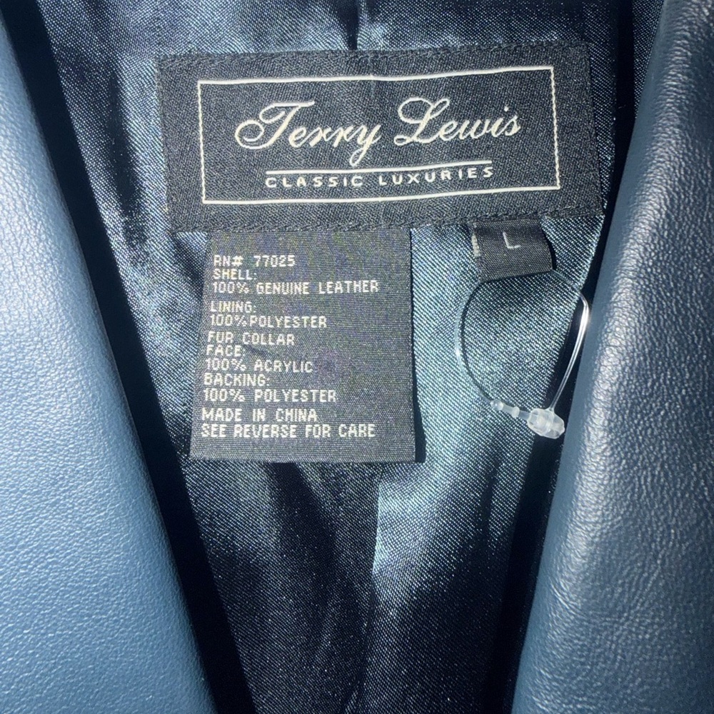 Green 100% 3 Button Leather Jacket - image 6